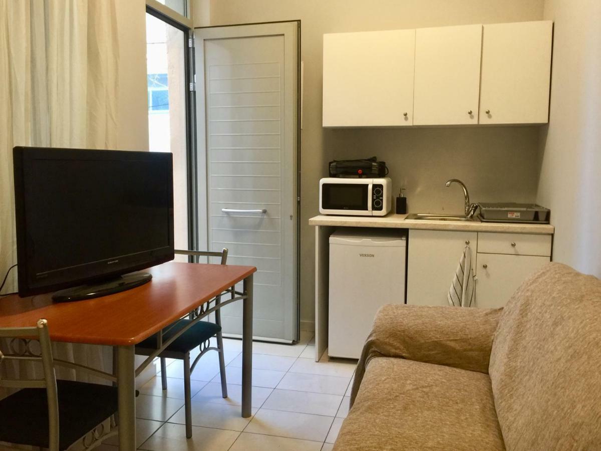 Holodek Apartments Sygrou Parking Atény Exteriér fotografie